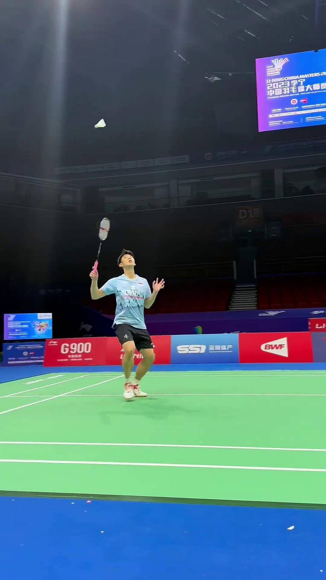 熠熠生辉 熠熠生辉