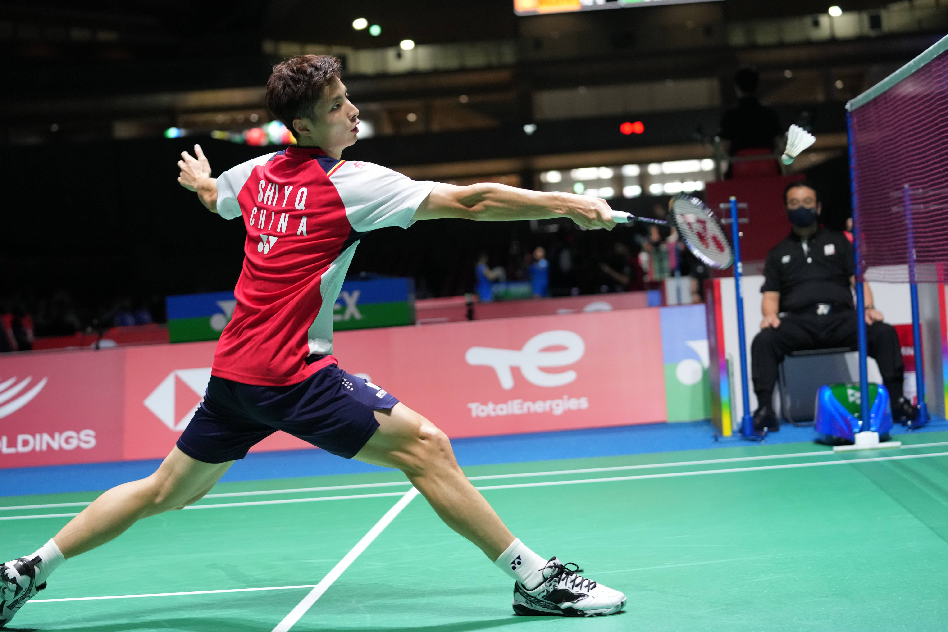 指控其在比 指控其在比